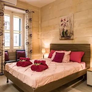 Gb - Triplex Apartamento