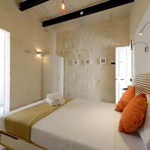 Private With Bathroom In Pensión
