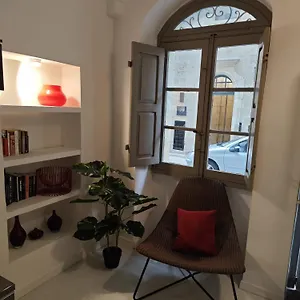 - Living The Like A Local Apartamento
